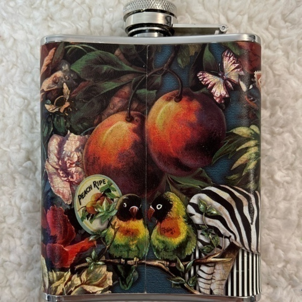 Wild & Wolf ""Seeker of the Unfound" Hip Flask - Picture 3 of 6